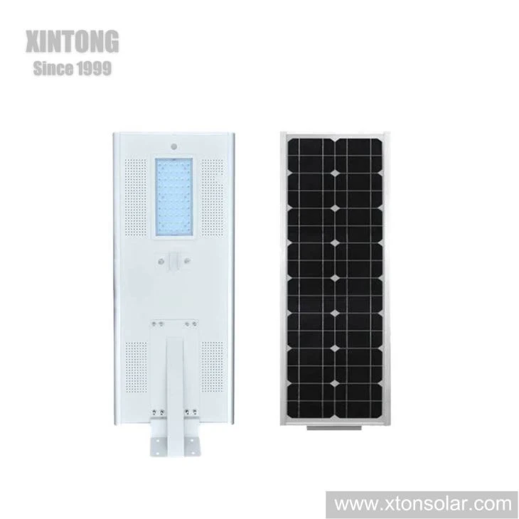 10m 100W Solar Street Lamp MPPT Charging